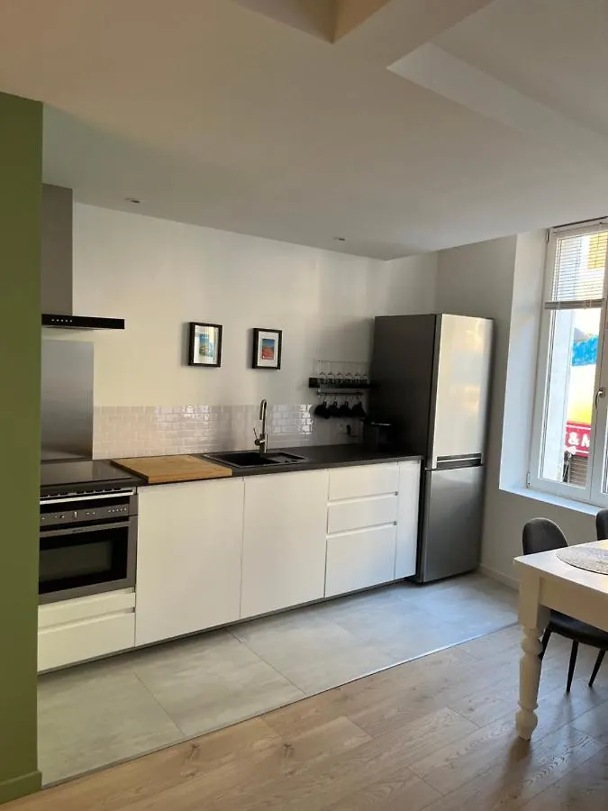 Nouveau Superbe Grand T2 Centre Ville Pertuis 0*,  France